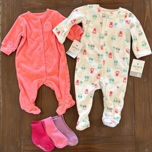 Carter’s 3 and 6 mo. Onesies and Socks NWT